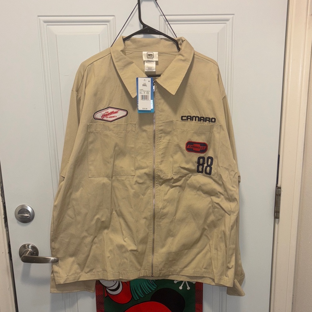 Camaro Beige Jacket - Picture 3 of 9
